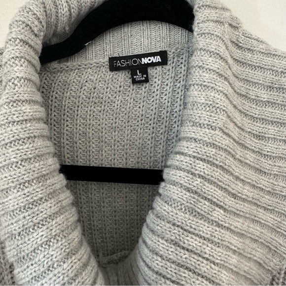 Fashion Nova women’s knit mock collar turtle neck gray crop sweater size large - Picture 2 of 5
